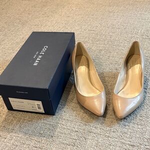 Cole Haan Juliana Pumps 45mm Women's Nude kitten Heels size 8.5C wide